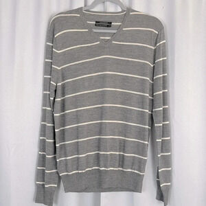Club Monaco Gray Cream Striped‎ 100% Wool V-Neck Long Sleeve Sweater